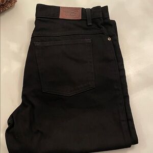 NEW LL. Bean women’s black Jeans
Size 14
Straight Leg